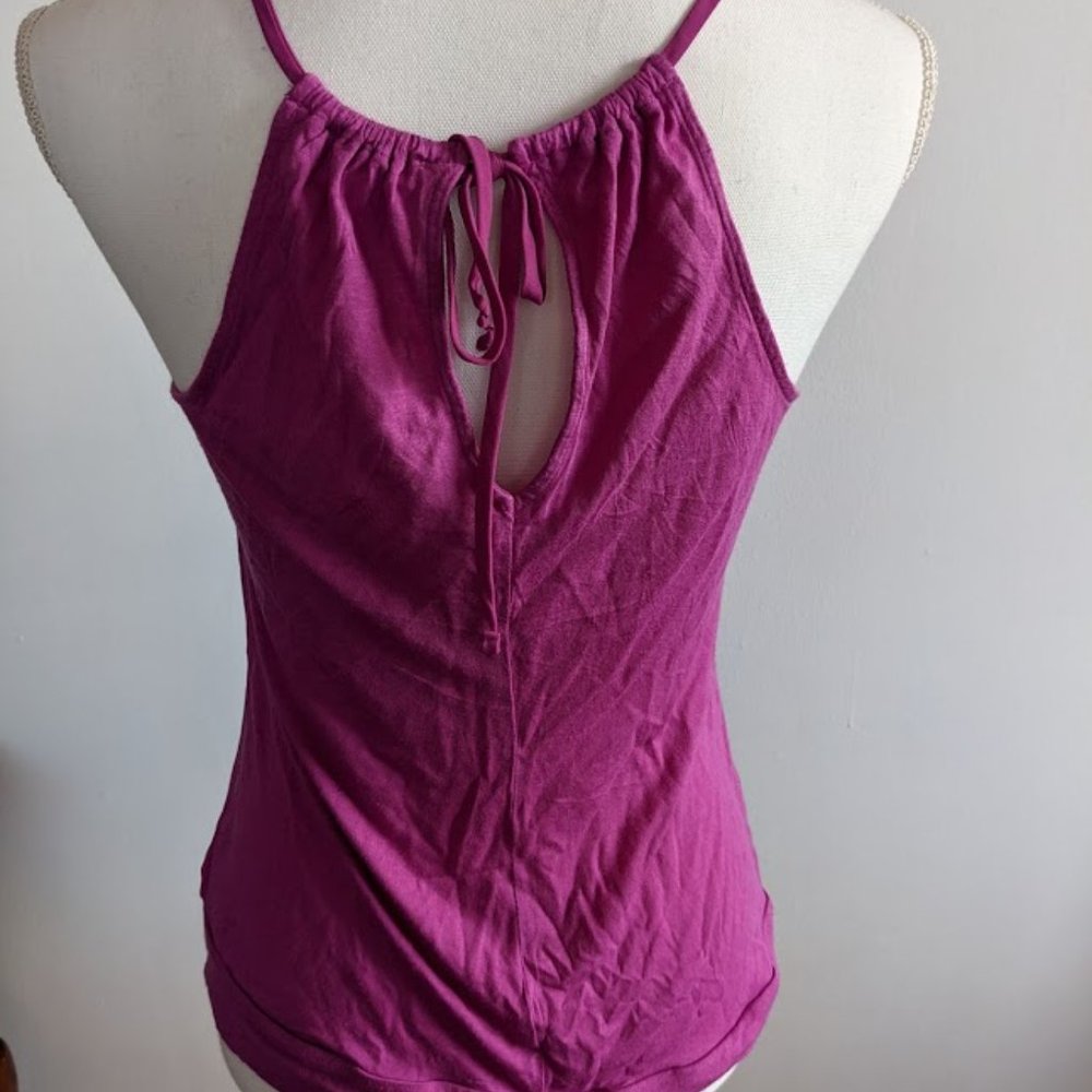 Express Pink Tank Top. - Picture 4 of 8
